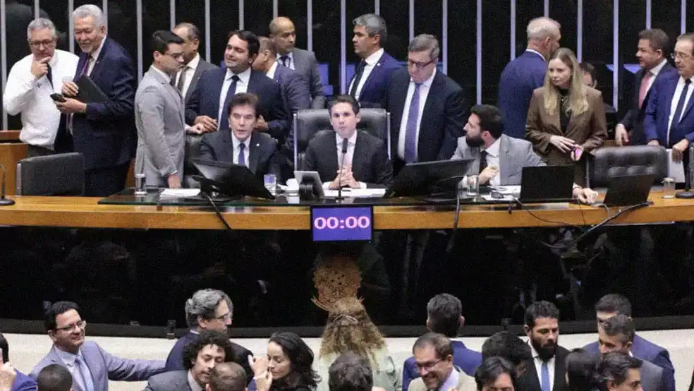 Câmara derruba MP do IOF e impõe maior derrota ao Governo Lula